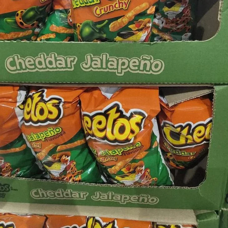 Cheetos Cheddar Jalapeno 500g - Image 2