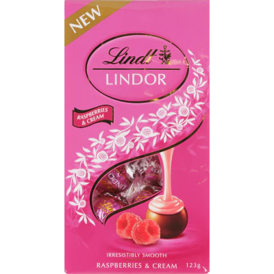 Lindt Raspberries & Cream Chocolates Pouch 123g