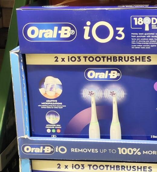 Oral B-IO3 Series 3 Dual Handle Electric Toothbrush - Image 2