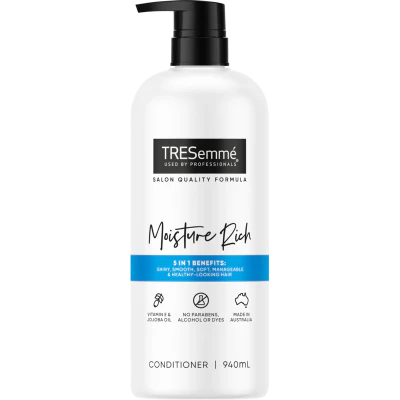 Tresemme Moisture Rich Conditioner 940ml